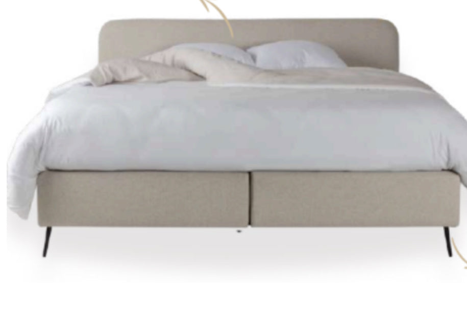 Boxspring Comfort 140x190 - Kleur 024 Referentie Christel Beukeleirs - Van de Waterlaat