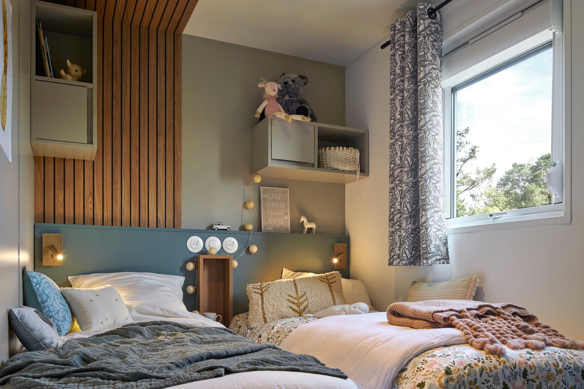 Nieuwe Lodge Mistral Premium Snow - 2 slaapkamers - 1080x400cm - Camping Asterix - Sleutel op de deur