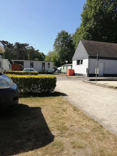 <h2>Camping<br> Roosendaal<br> Berlare</h2>
