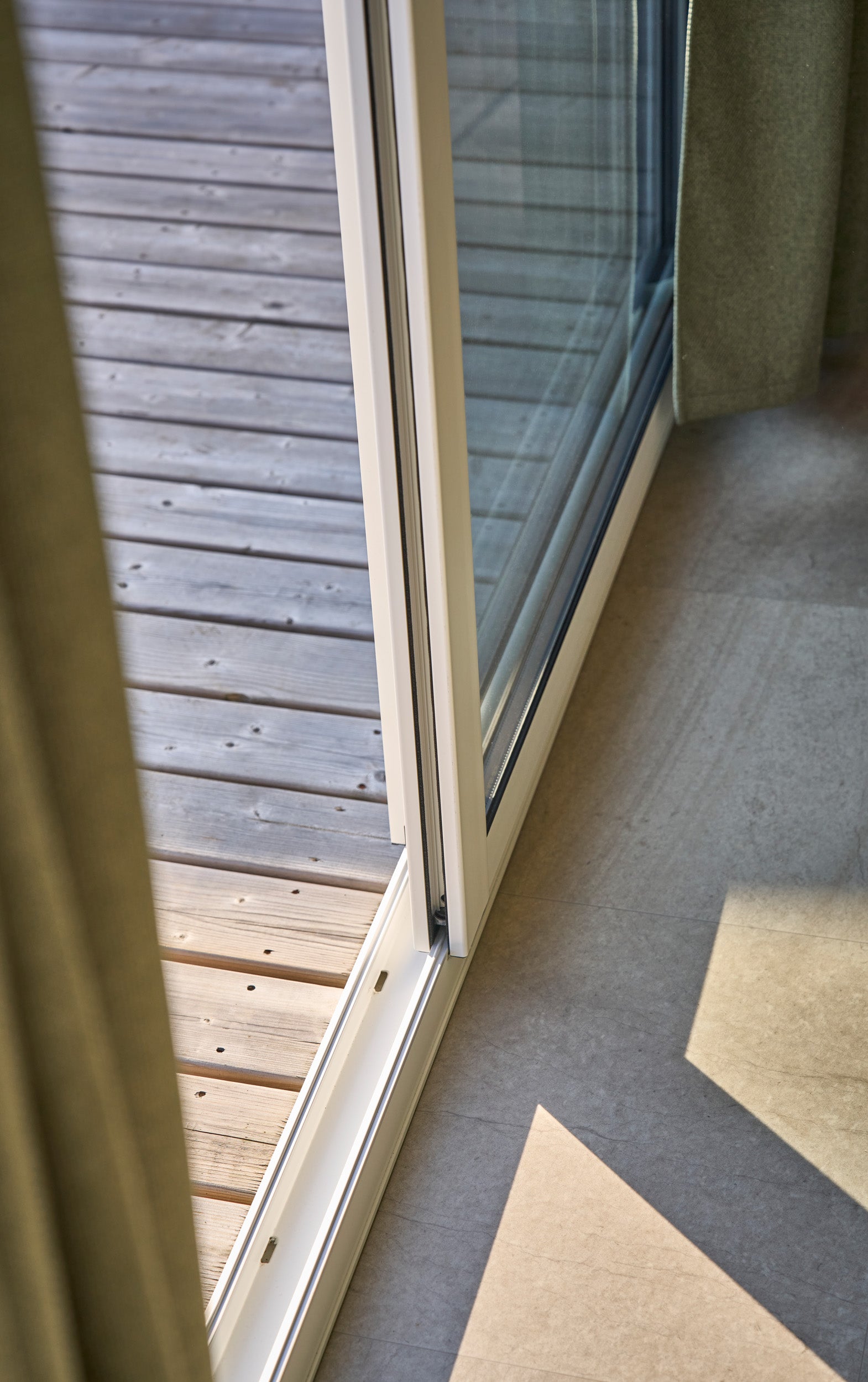 Nieuwe Stacaravan Happy 2 - 2 slaapkamers - 820x400cm