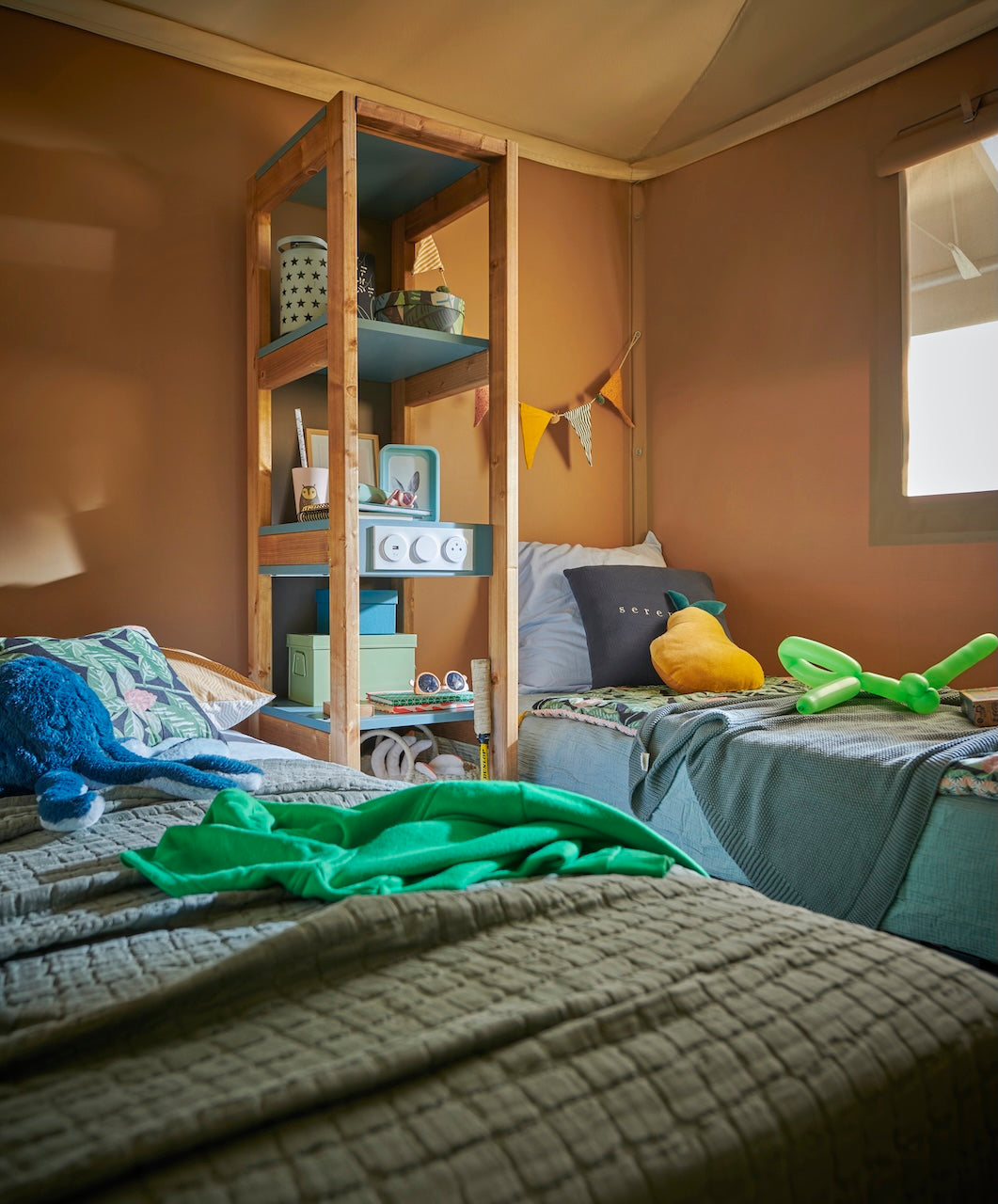 Nieuwe Lodge - Mini Wood 23/2 - 460x750cm - Hoogte 130cm