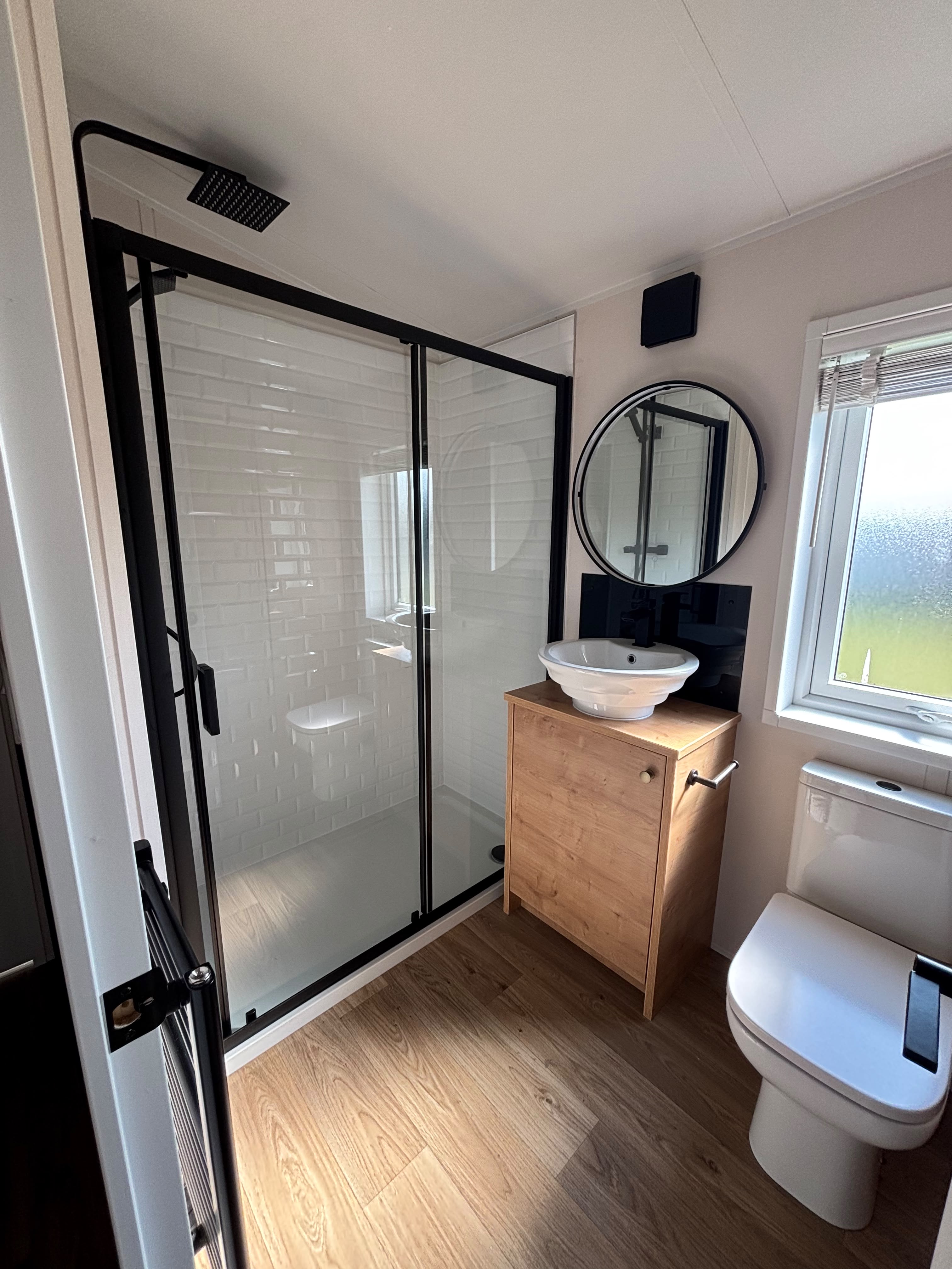 Nouveau Mobil-home Rodeo Brussels Deluxe - 1280/2 - 2 chambres - 1280x420cm