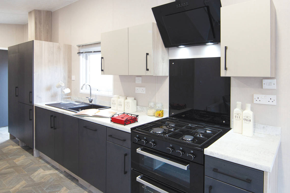 Nieuwe Rodeo Stacaravan York - 1220/2 - 2 slaapkamers - 1220x396cm