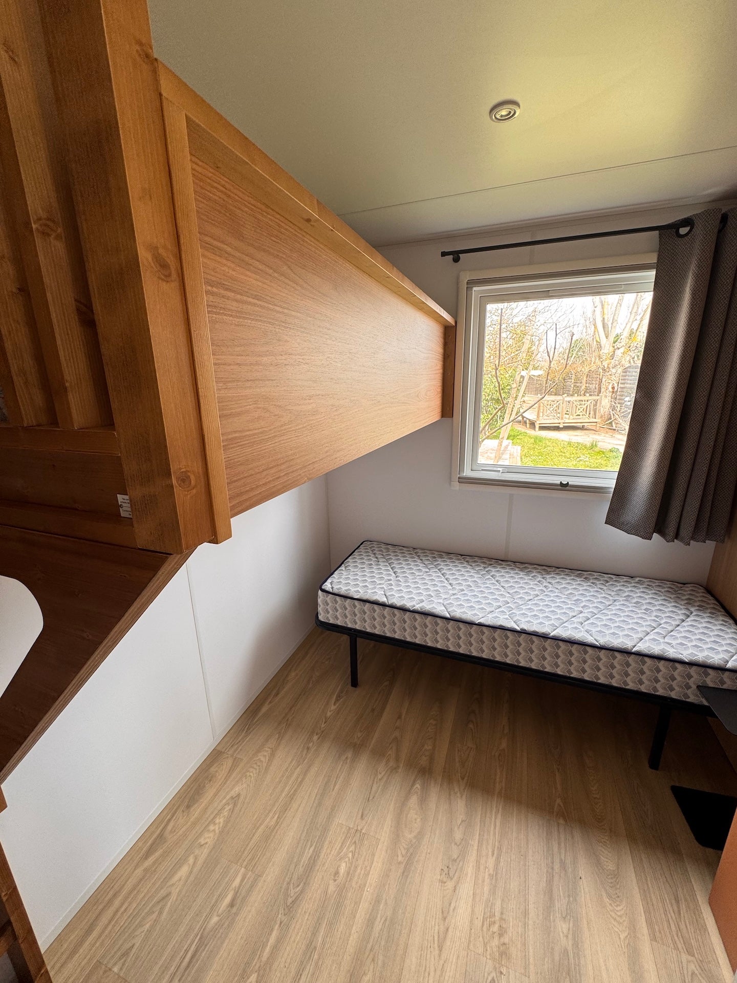 Neues PMR-Pflegeheim – 2 Schlafzimmer – 880 x 420 cm