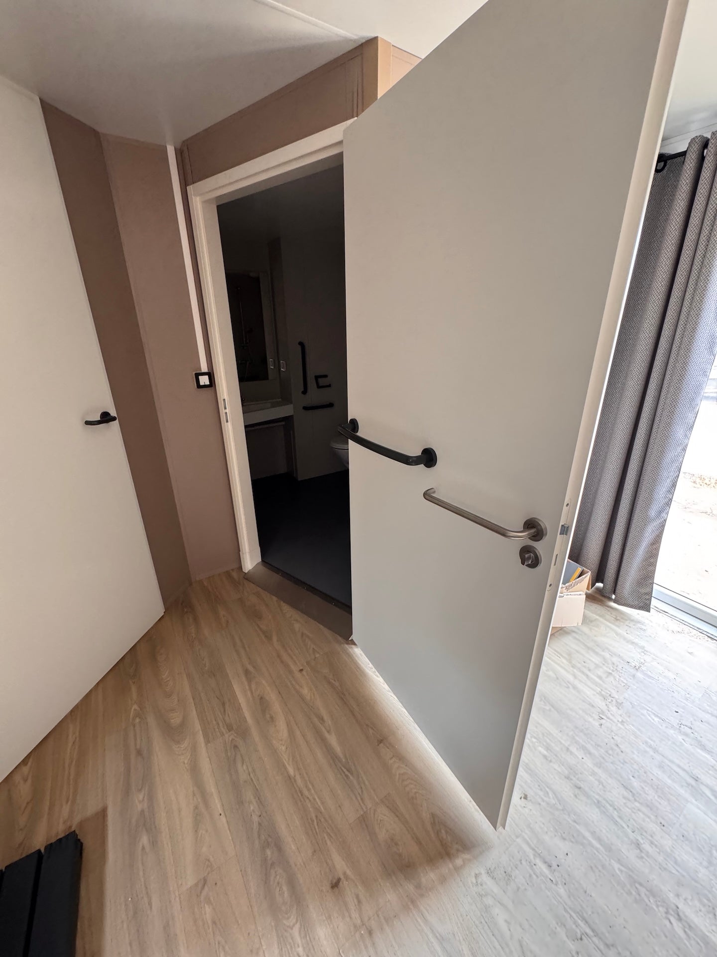 Neues PMR-Pflegeheim – 2 Schlafzimmer – 880 x 420 cm
