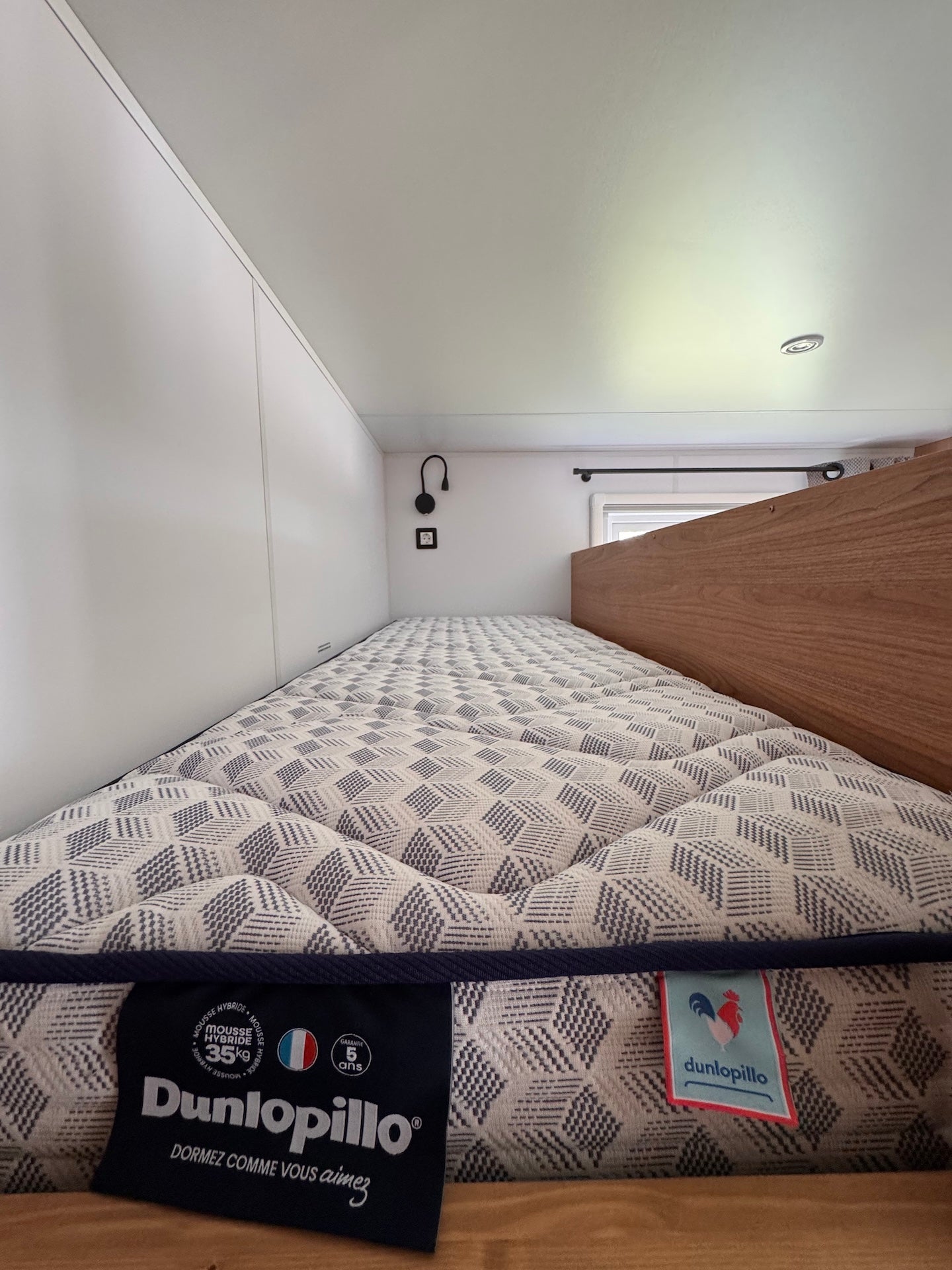 Neues PMR-Pflegeheim – 2 Schlafzimmer – 880 x 420 cm