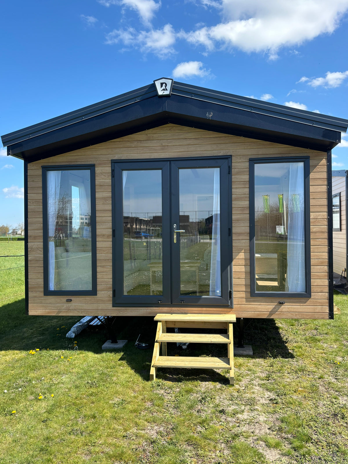 Nieuwe Rodeo Stacaravan Rotterdam - 1070/2 - 2 slaapkamers - 1070x400cm