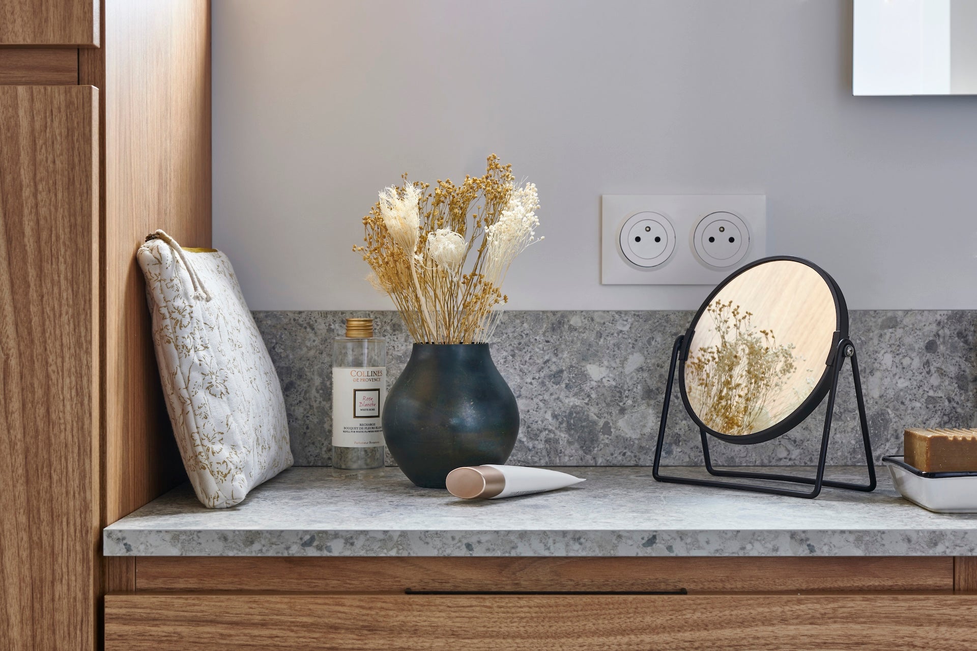 Nieuwe Lodge Mistral Premium Snow - 2 slaapkamers - 1080x400cm - Camping Asterix - Sleutel op de deur