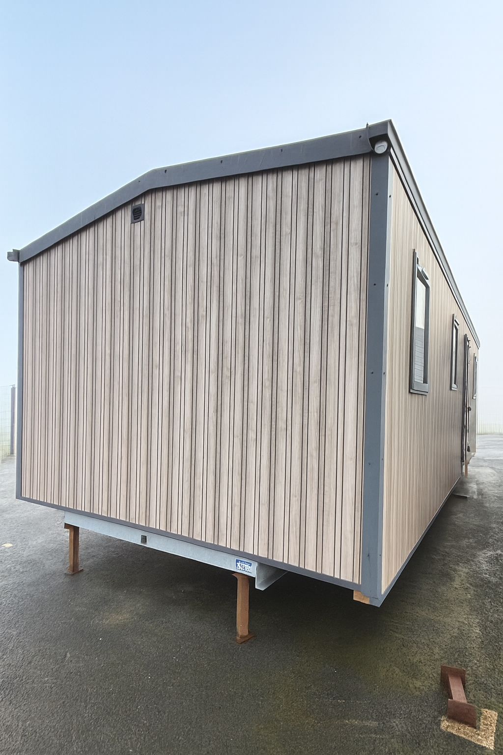 Neues Mobilheim von Seychelles Tobacco – 3 Schlafzimmer – 1080 x 400 cm