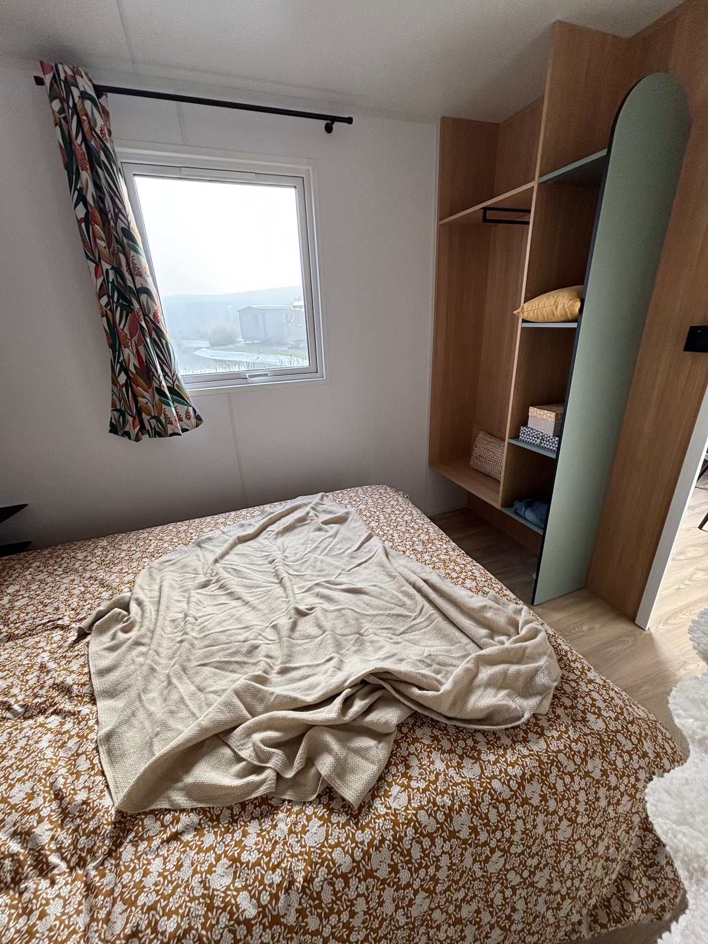 Neues Mobilheim von Seychelles Tobacco – 3 Schlafzimmer – 1080 x 400 cm