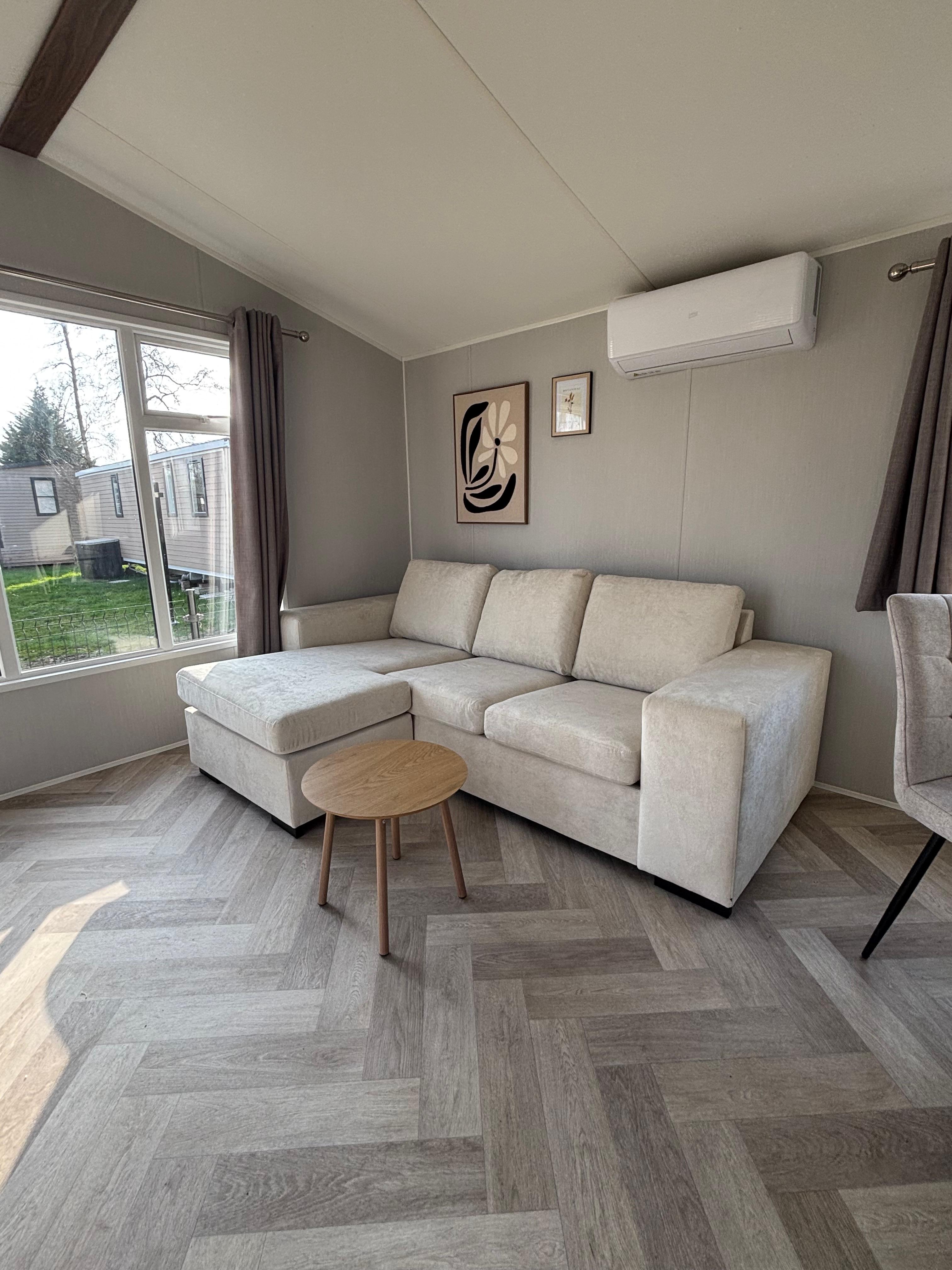 Occassions Willerby Lumic - 1050/2 - 2 slaapkamers - 1050x380cm - Camping Papillon Kinrooi - Perceel 126