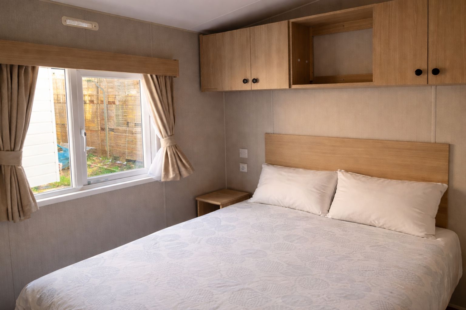 Neu - Sunseeker - Flore Mobilheim - 1100/2 - 2 Schlafzimmer - 1100x370cm