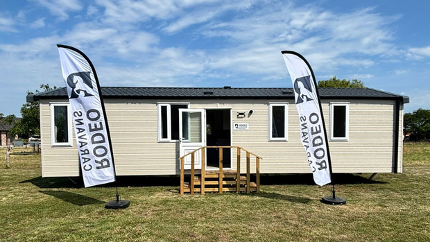 <h2>Rodeo Caravans Bredene</h2>