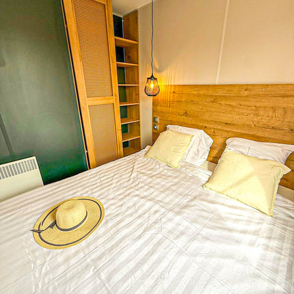 Nieuwe Stacaravan Admiral - 2 slaapkamers - 860x420cm