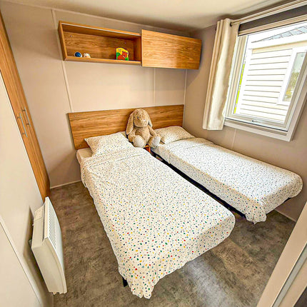 Nieuwe Stacaravan Luzerno - 2 slaapkamers - 1009x400cm