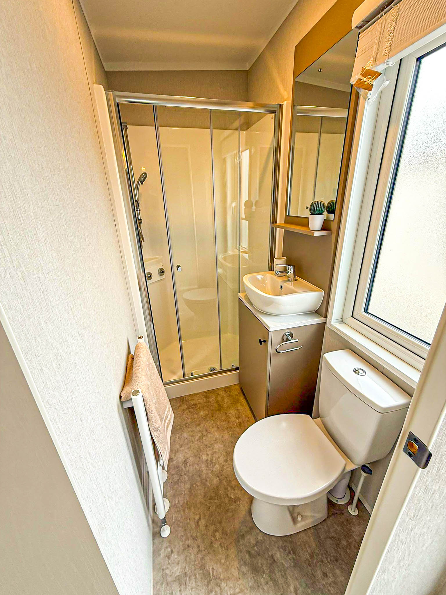 Nouveau - Sunseeker - Mobil-home Ruby Special - 1000/2 - 2 chambres - 1000x370cm