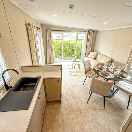 Nieuwe - Sunseeker - Stacaravan Ruby Special - 1100/2 - 2 slaapkamers - 1100x370cm