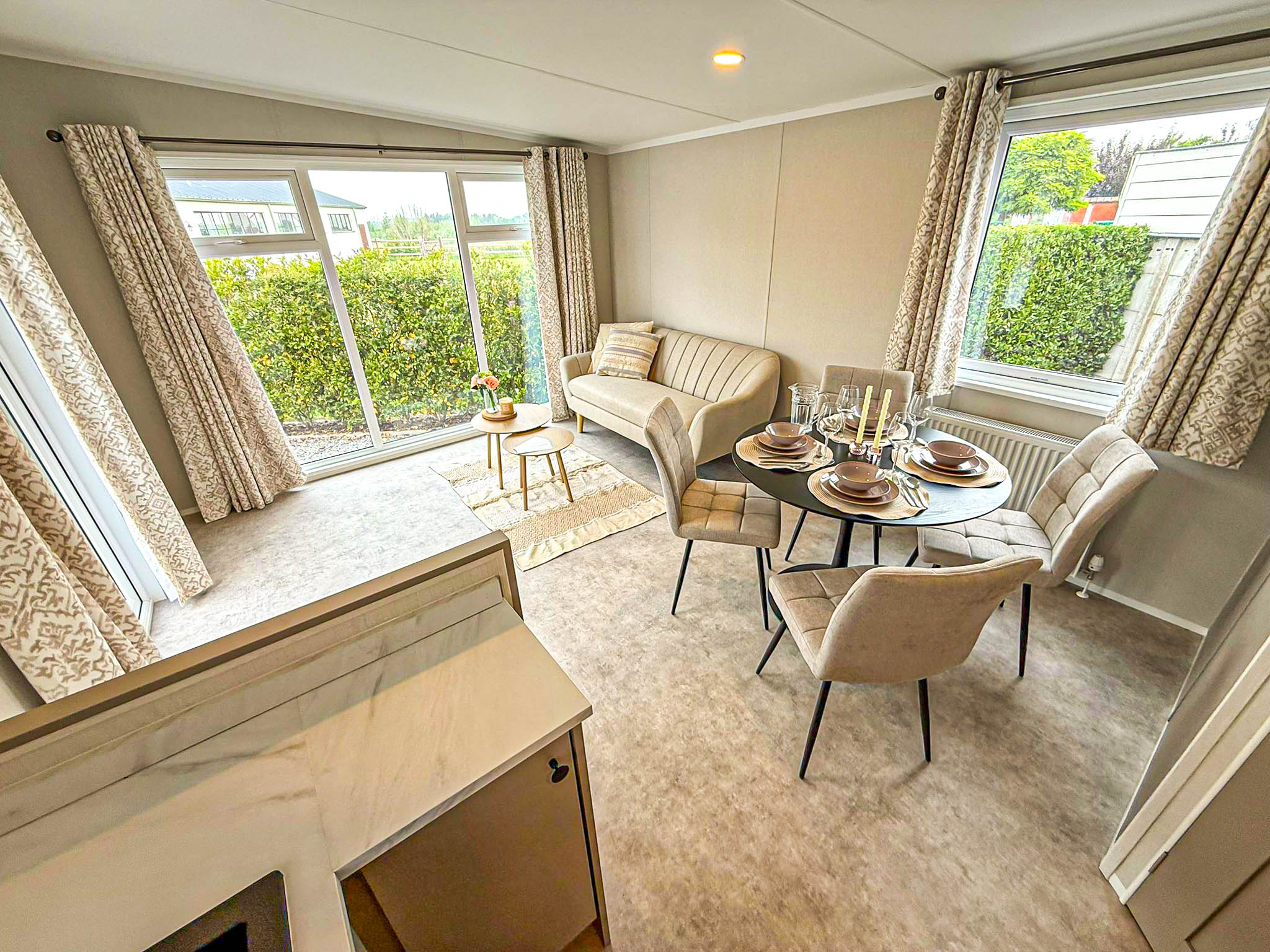 Nouveau - Sunseeker - Mobil-home Ruby Special - 1000/2 - 2 chambres - 1000x370cm