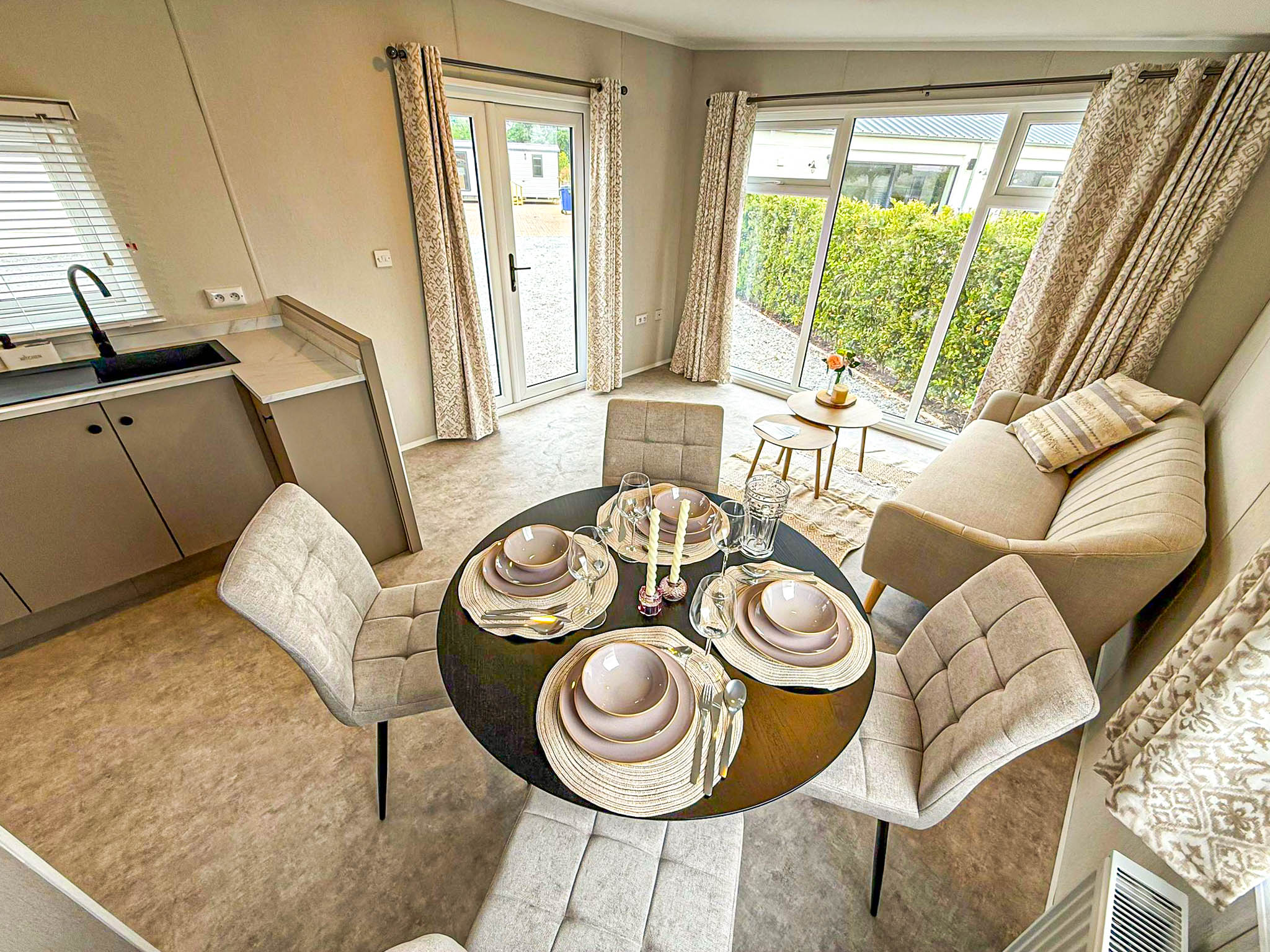 Nouveau - Sunseeker - Mobil-home Ruby Special - 1000/2 - 2 chambres - 1000x370cm