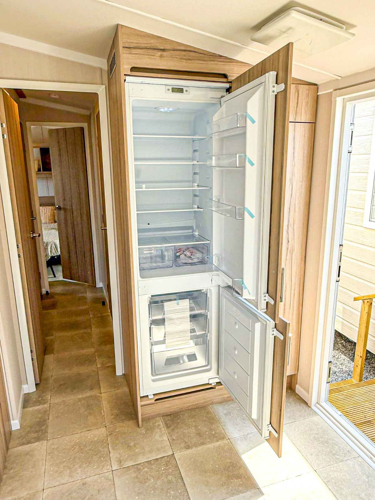 Nieuwe - Swift - Stacaravan Royan - 1100/2 - 2 slaapkamers - 1090x370cm