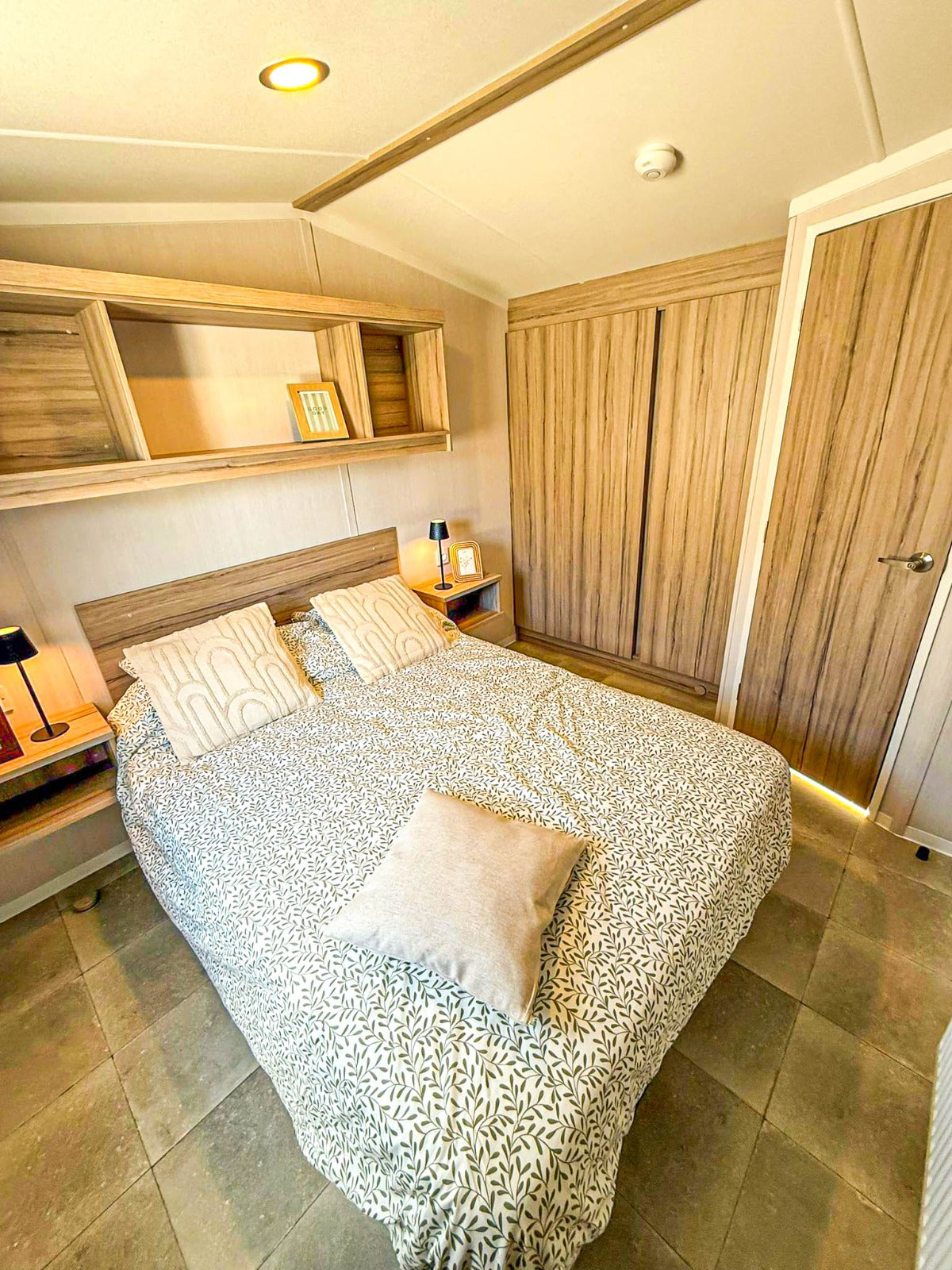 Nieuwe - Swift - Stacaravan Royan - 1100/2 - 2 slaapkamers - 1090x370cm