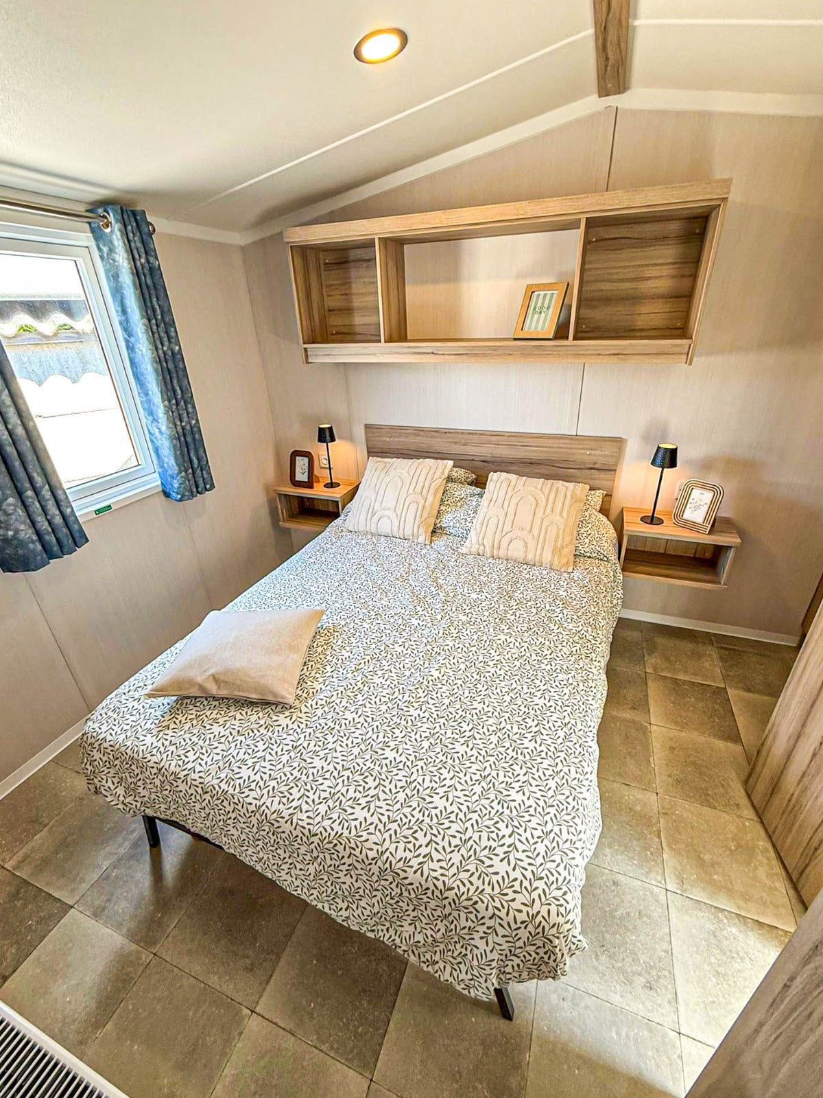 Nieuwe - Swift - Stacaravan Royan - 1100/2 - 2 slaapkamers - 1090x370cm