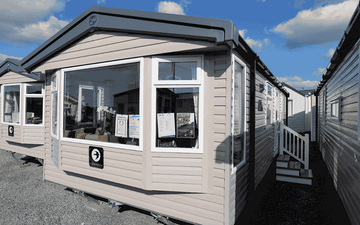 Swift - Stacaravan Loire - 880/2 - 2 slaapkamers - 880x380cm